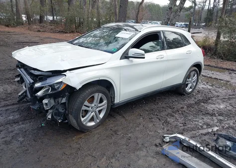 2016 Mercedes-Benz Gla 250 4Matic z USA, uszkodzony, nr VIN WDCTG4GB5GJ235466